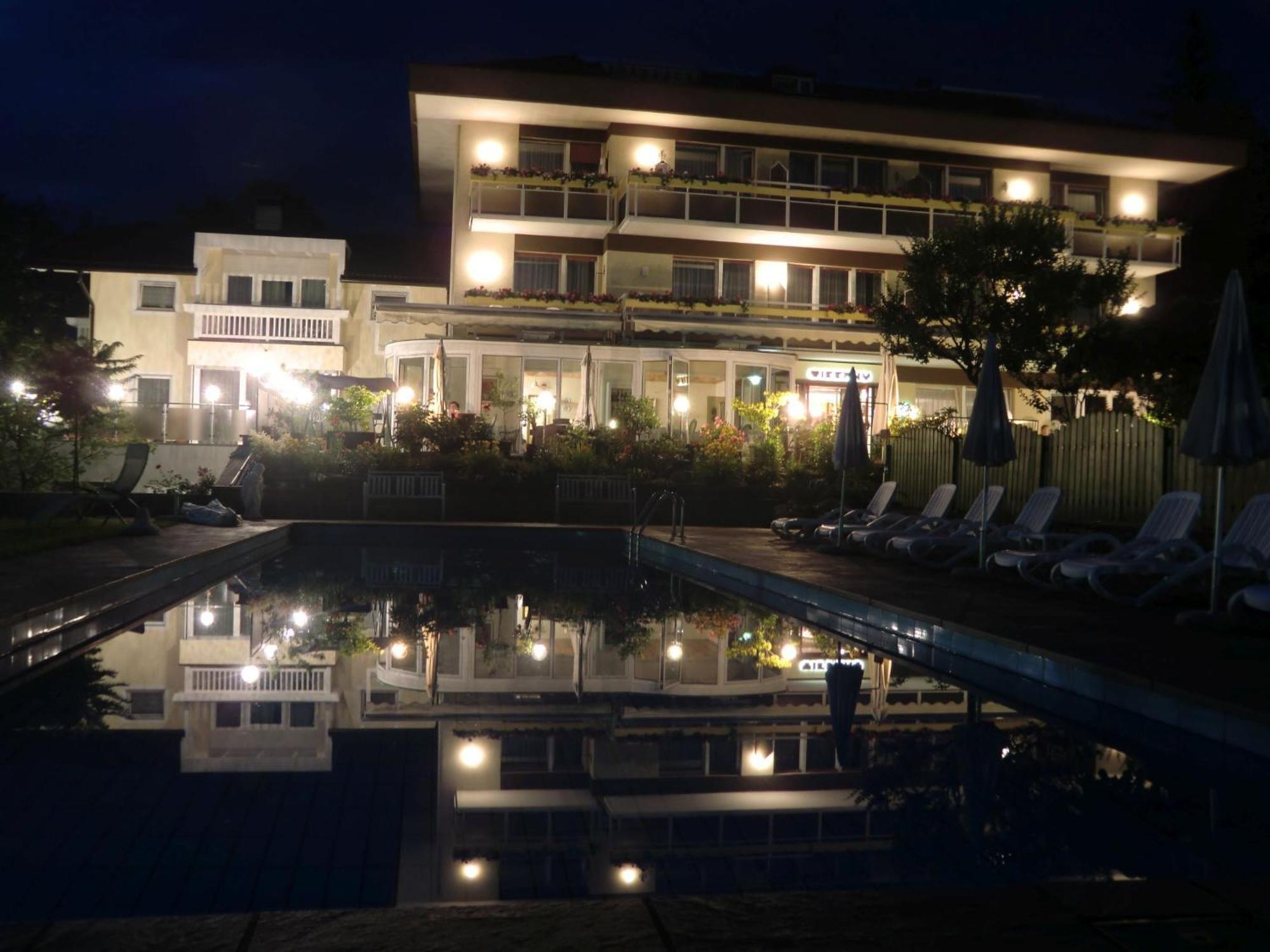 Hotel Tiffany Merano Bagian luar foto