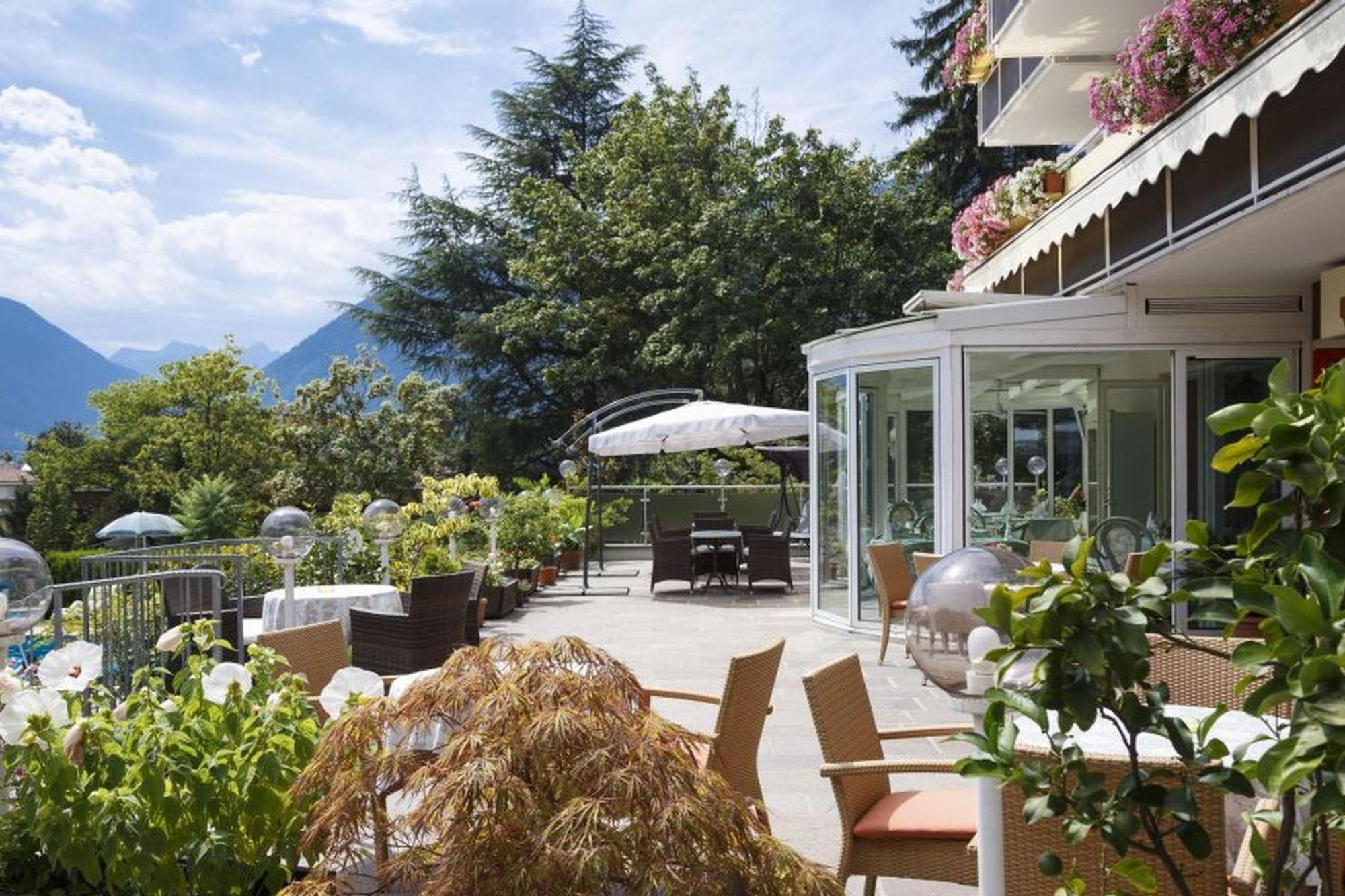Hotel Tiffany Merano Bagian luar foto