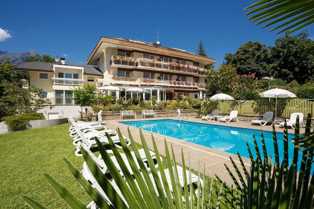 Hotel Tiffany Merano Bagian luar foto